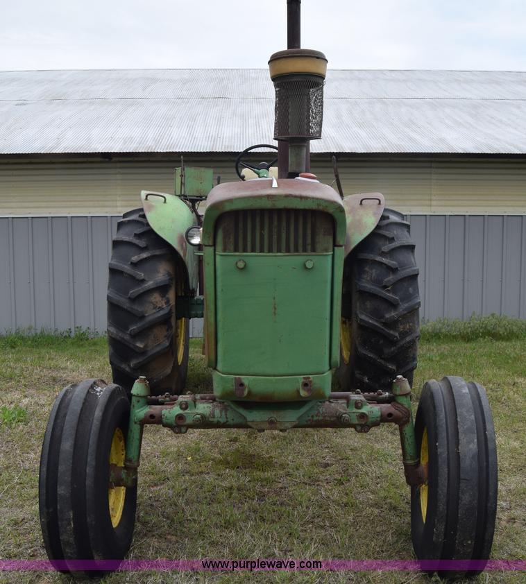 image for item E6356 1968 John Deere 4020 tractor