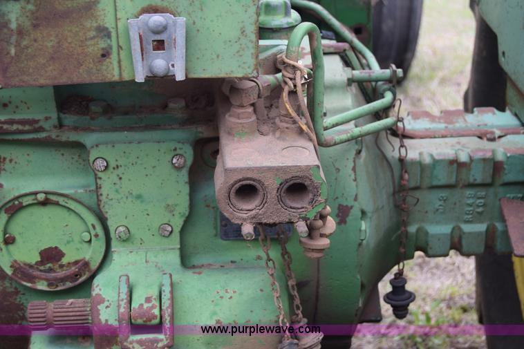 image for item E6356 1968 John Deere 4020 tractor