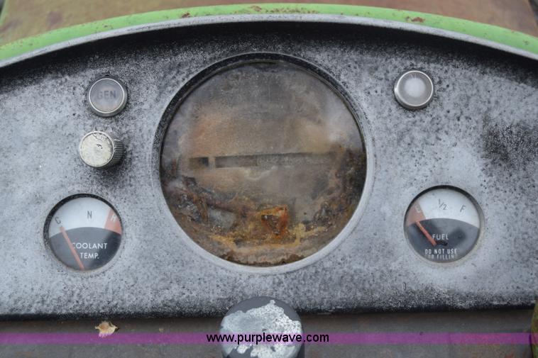 image for item E6356 1968 John Deere 4020 tractor