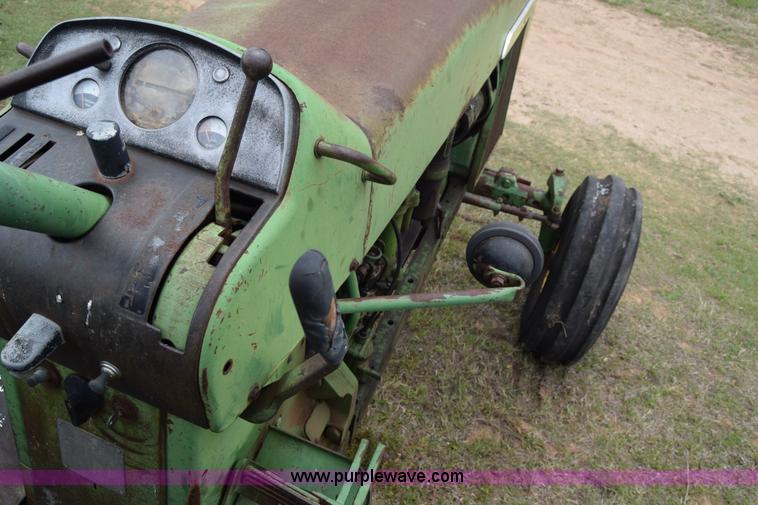 image for item E6356 1968 John Deere 4020 tractor