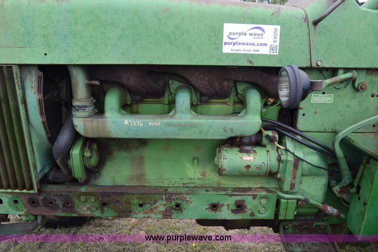 image for item E6356 1968 John Deere 4020 tractor