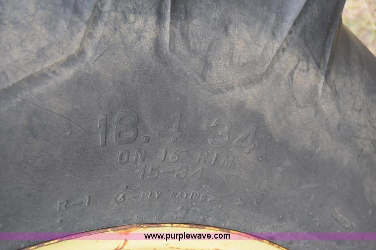 image for item E6356 1968 John Deere 4020 tractor