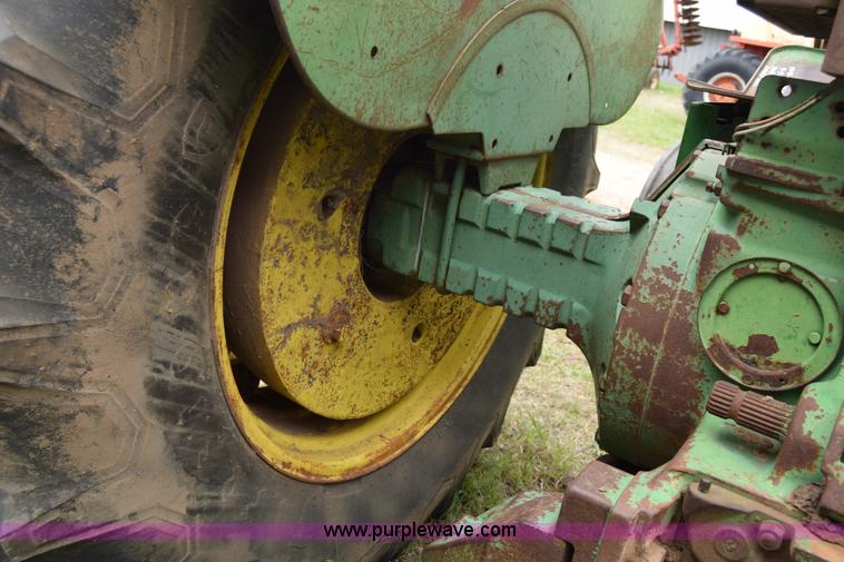 image for item E6356 1968 John Deere 4020 tractor