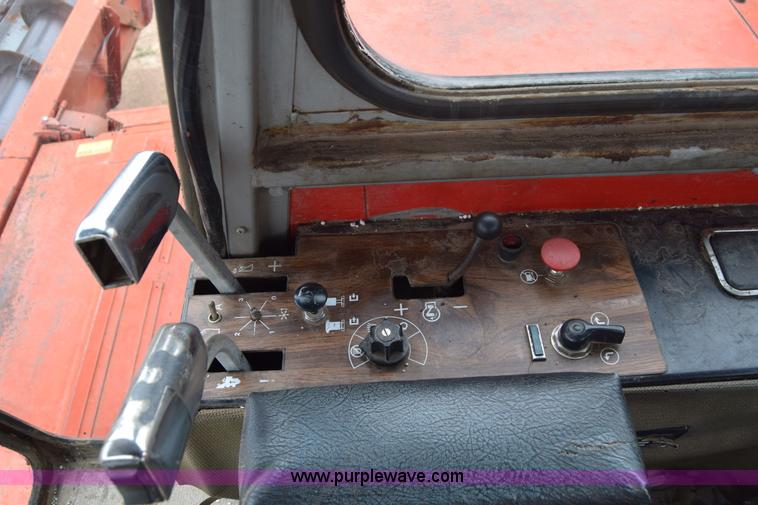 image for item E6358 Massey-Ferguson 860 combine