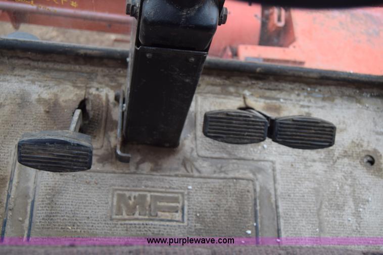 image for item E6358 Massey-Ferguson 860 combine