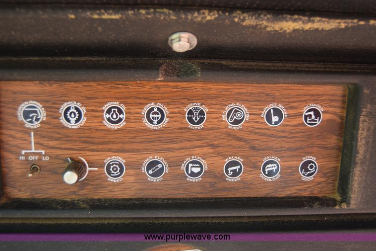 image for item E6358 Massey-Ferguson 860 combine