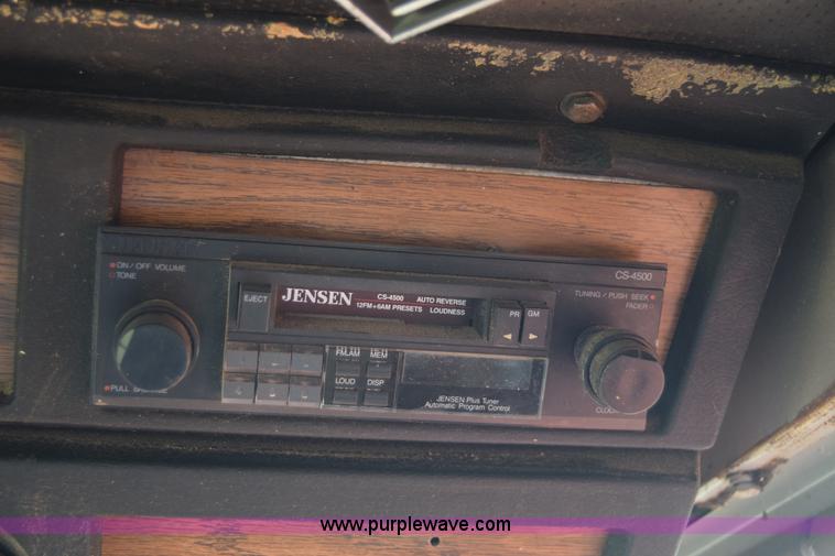 image for item E6358 Massey-Ferguson 860 combine