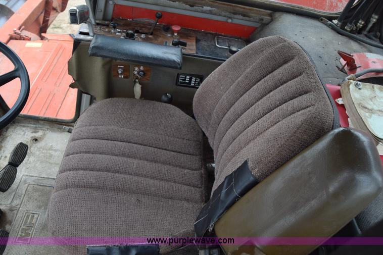 image for item E6358 Massey-Ferguson 860 combine