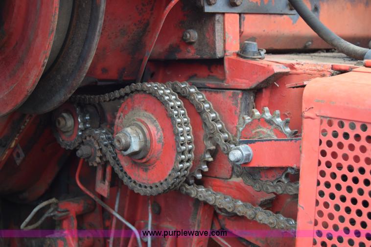 image for item E6358 Massey-Ferguson 860 combine