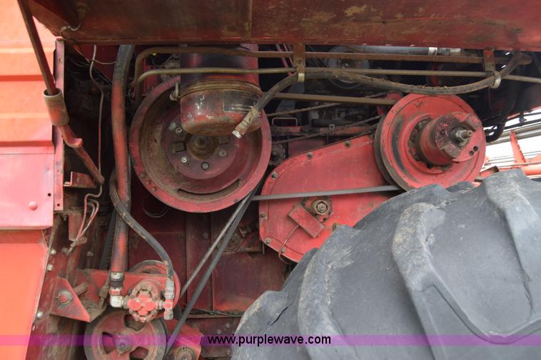 image for item E6358 Massey-Ferguson 860 combine