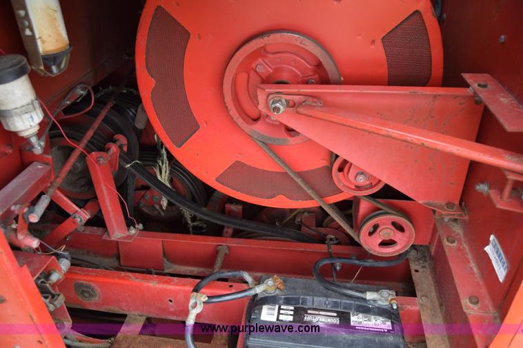 image for item E6358 Massey-Ferguson 860 combine