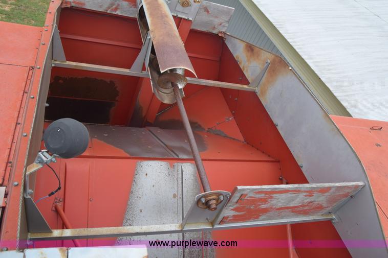 image for item E6358 Massey-Ferguson 860 combine