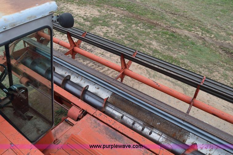 image for item E6358 Massey-Ferguson 860 combine