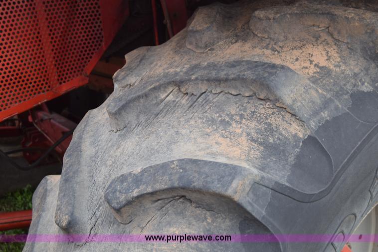 image for item E6358 Massey-Ferguson 860 combine