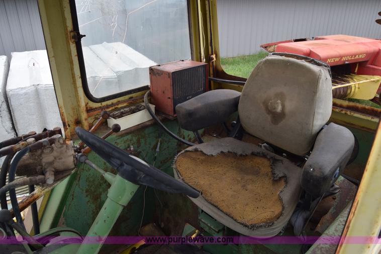 image for item E6359 John Deere 4010 tractor