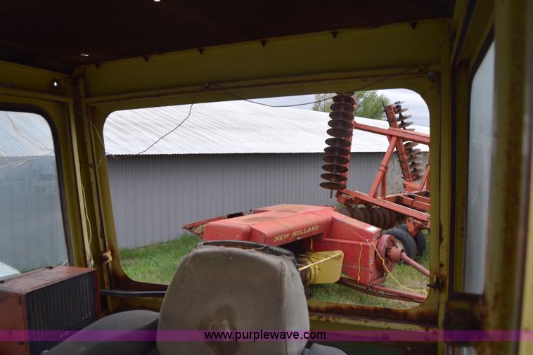 image for item E6359 John Deere 4010 tractor