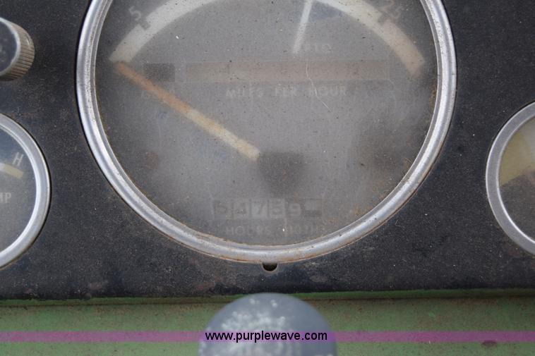 image for item E6359 John Deere 4010 tractor