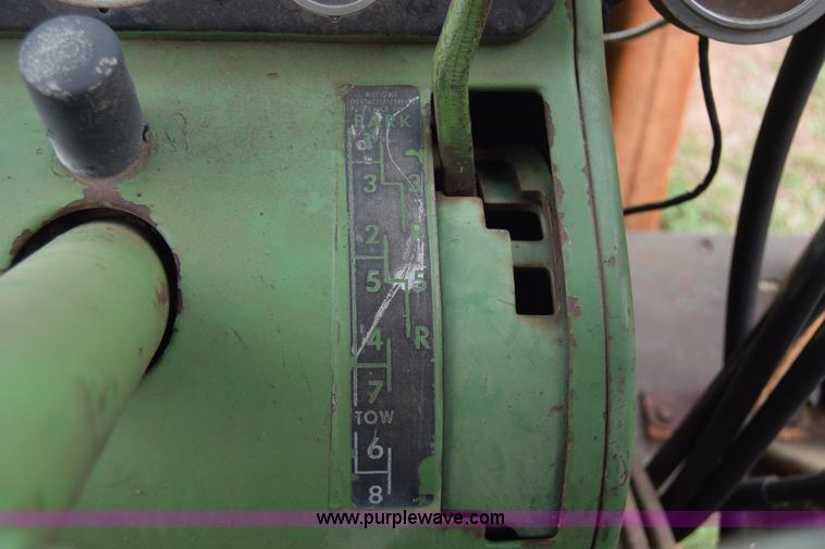 image for item E6359 John Deere 4010 tractor