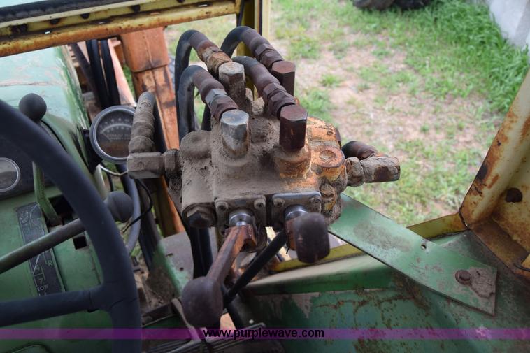 image for item E6359 John Deere 4010 tractor