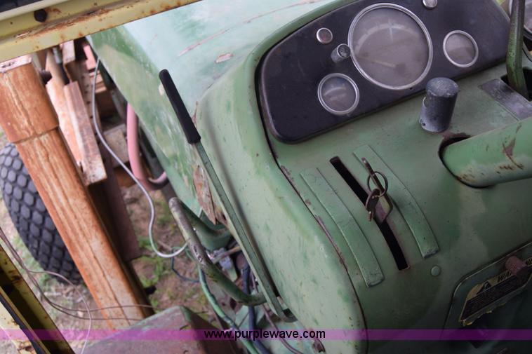 image for item E6359 John Deere 4010 tractor