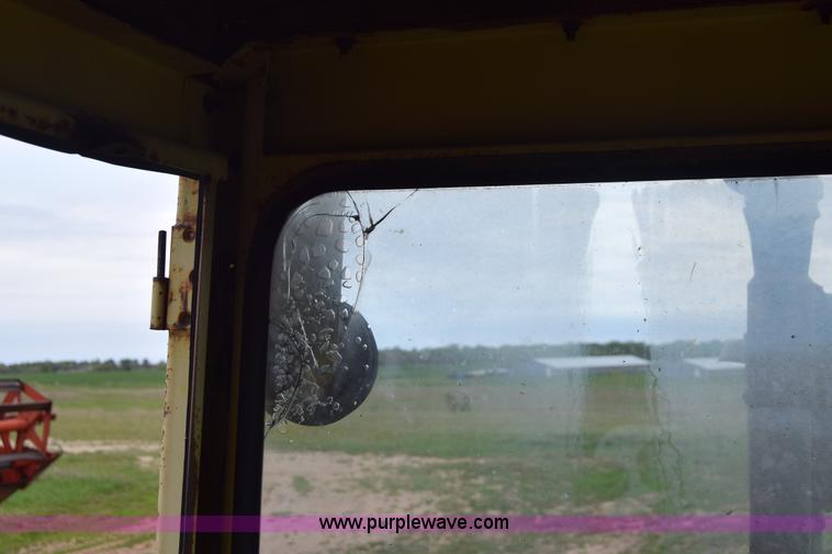 image for item E6359 John Deere 4010 tractor