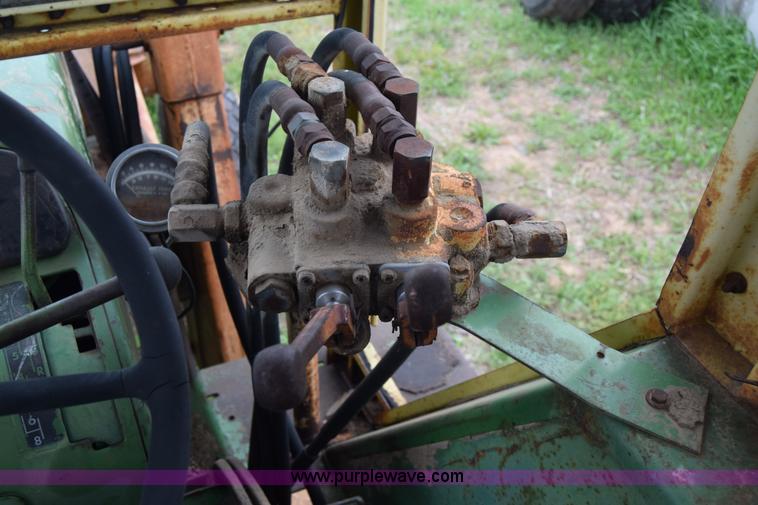 image for item E6359 John Deere 4010 tractor