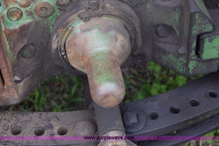 image for item E6359 John Deere 4010 tractor