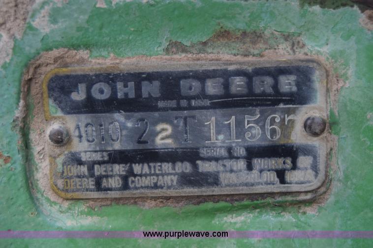 image for item E6359 John Deere 4010 tractor