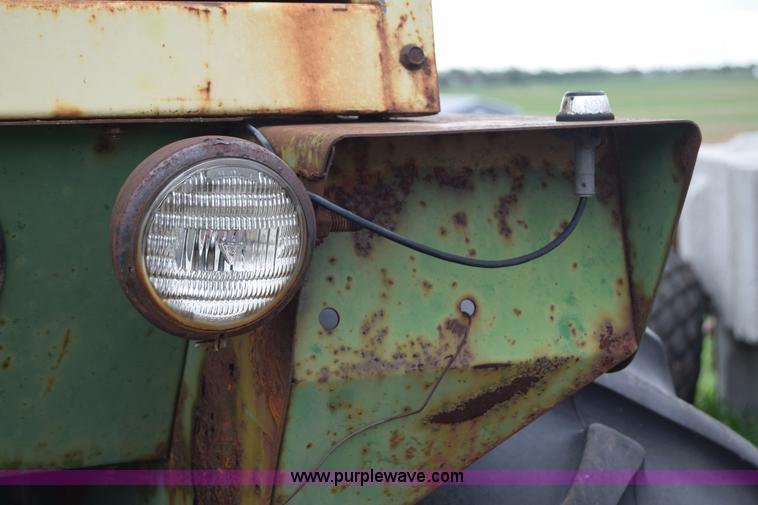 image for item E6359 John Deere 4010 tractor