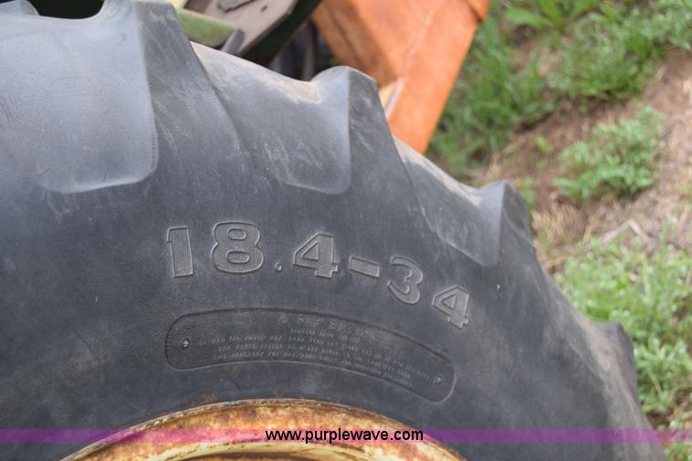 image for item E6359 John Deere 4010 tractor