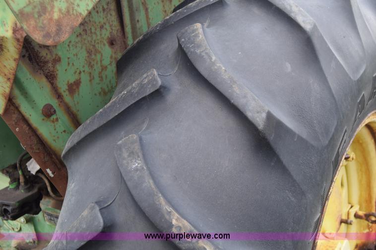 image for item E6359 John Deere 4010 tractor