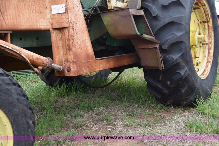 image for item E6359 John Deere 4010 tractor