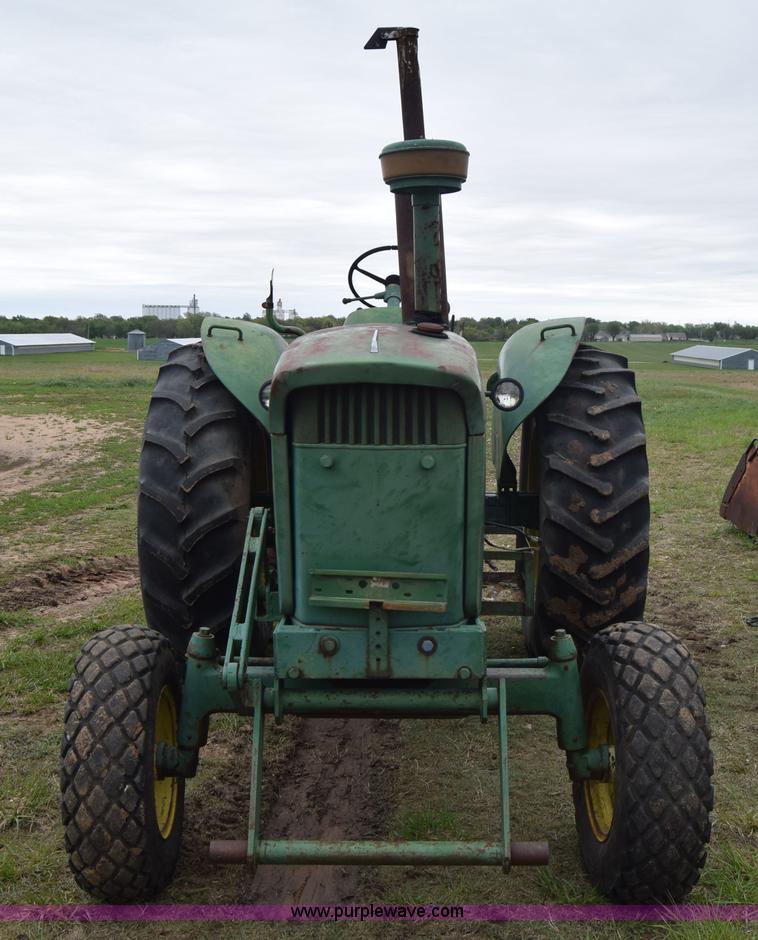 image for item E6360 John Deere 4010 tractor