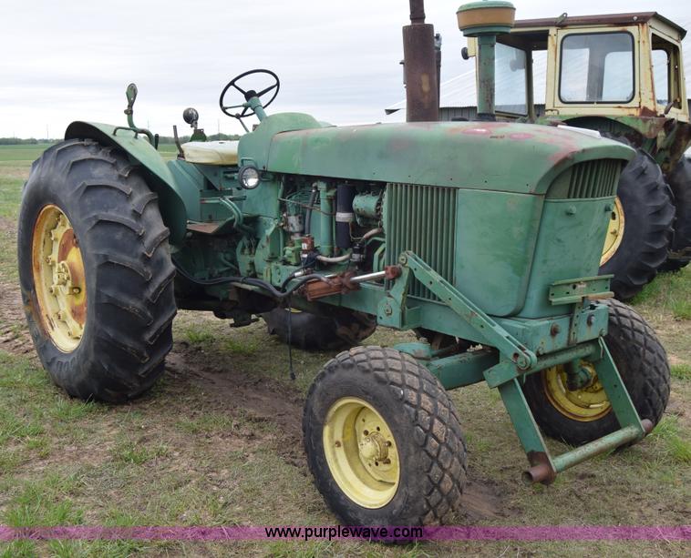 image for item E6360 John Deere 4010 tractor