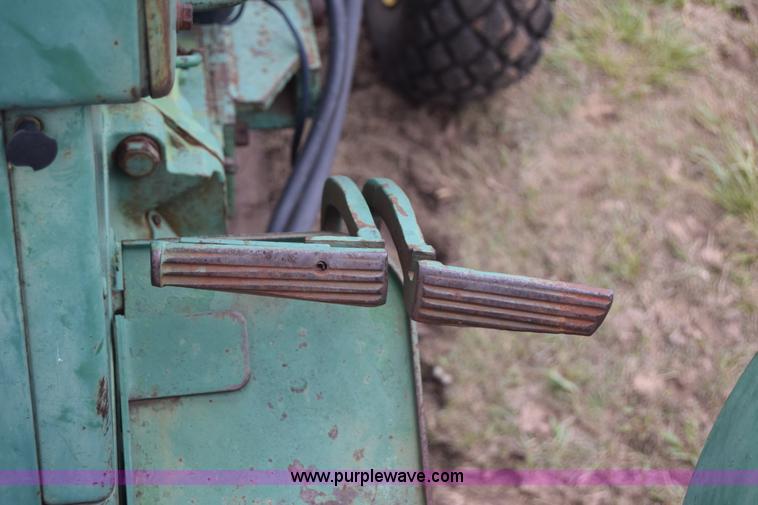 image for item E6360 John Deere 4010 tractor