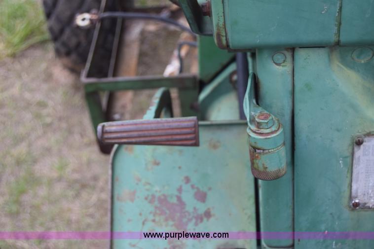 image for item E6360 John Deere 4010 tractor