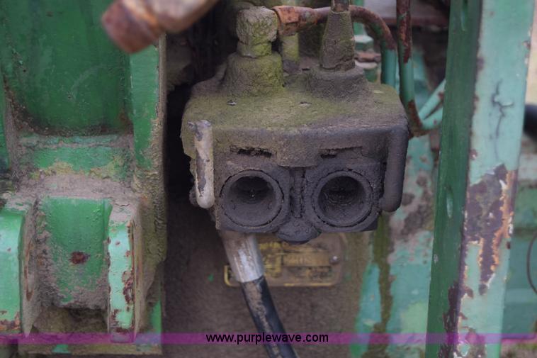 image for item E6360 John Deere 4010 tractor