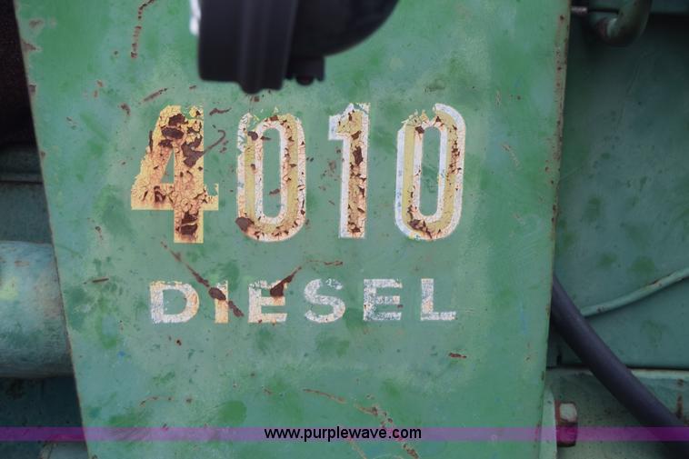 image for item E6360 John Deere 4010 tractor