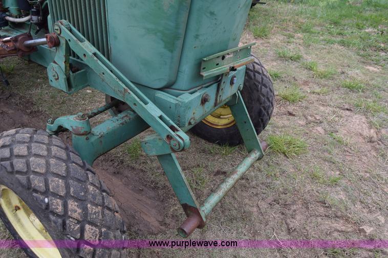 image for item E6360 John Deere 4010 tractor