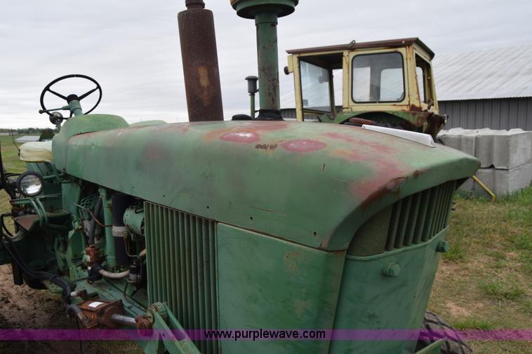 image for item E6360 John Deere 4010 tractor