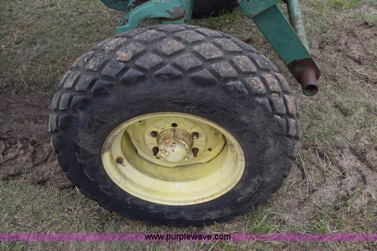 image for item E6360 John Deere 4010 tractor