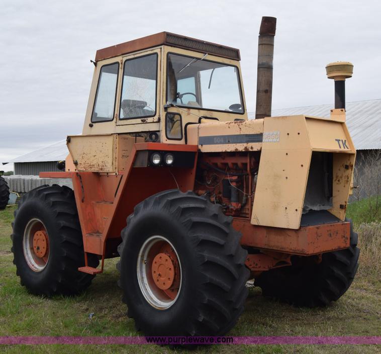 image for item E6363 Case 1470 4WD tractor