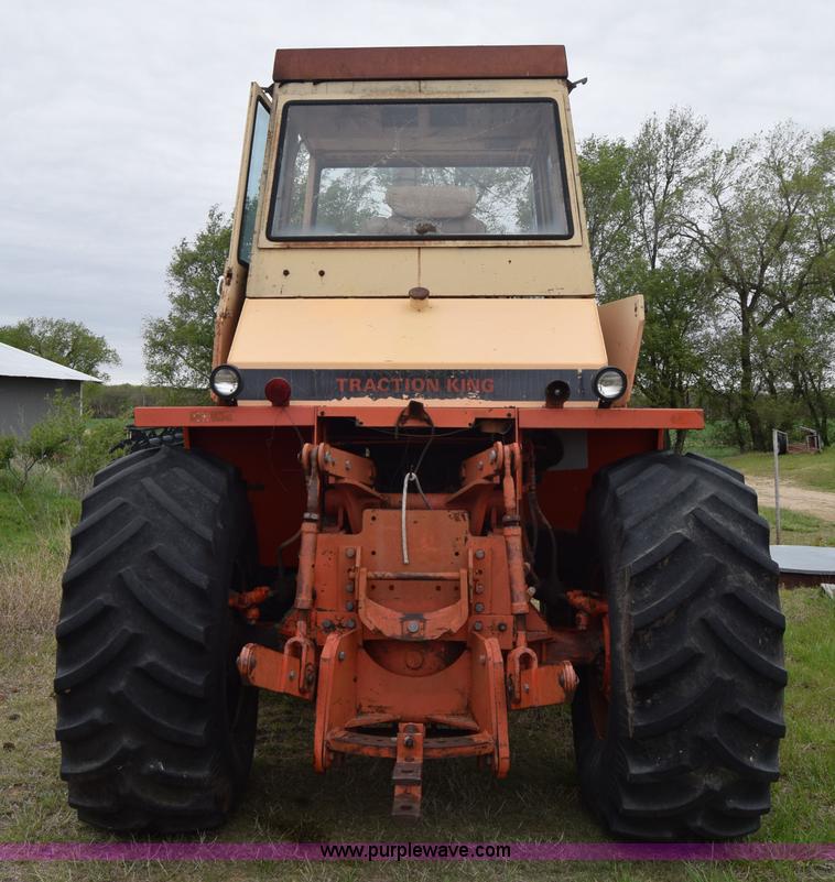 image for item E6363 Case 1470 4WD tractor