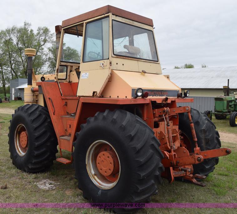 image for item E6363 Case 1470 4WD tractor