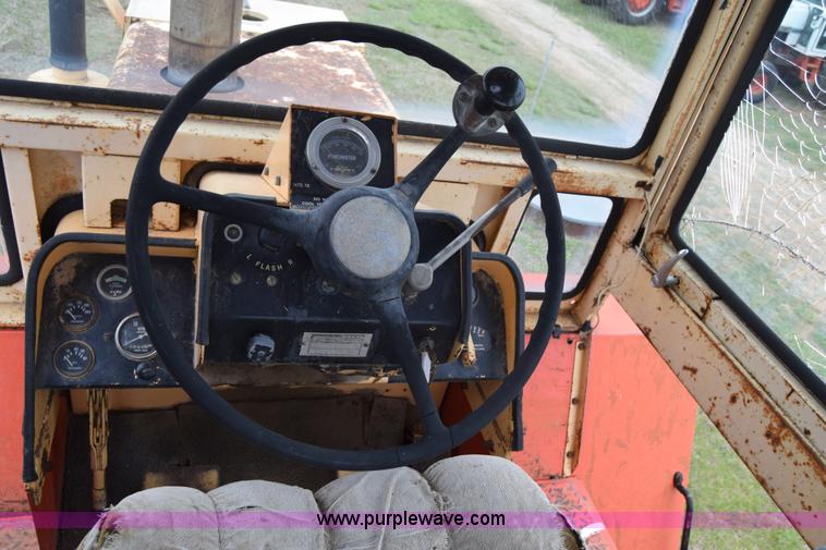 image for item E6363 Case 1470 4WD tractor