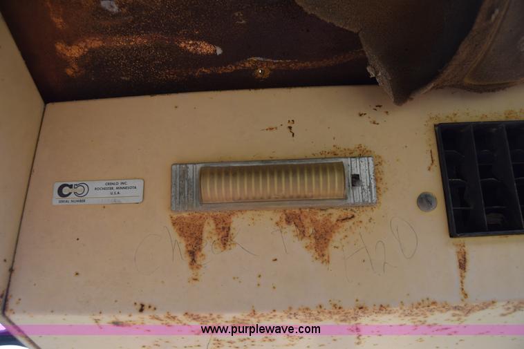 image for item E6363 Case 1470 4WD tractor