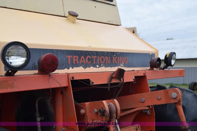 image for item E6363 Case 1470 4WD tractor