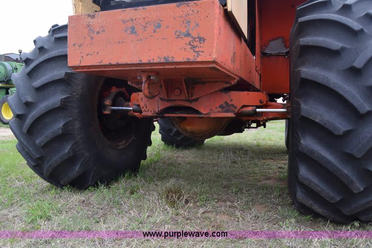 image for item E6363 Case 1470 4WD tractor