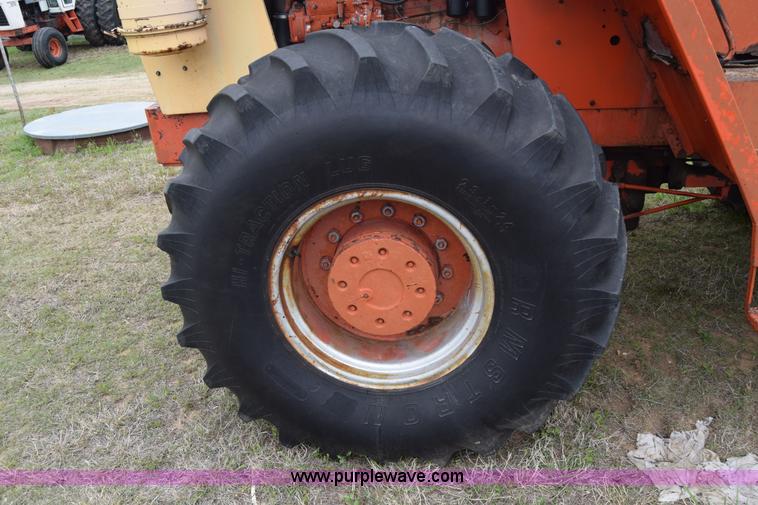 image for item E6363 Case 1470 4WD tractor