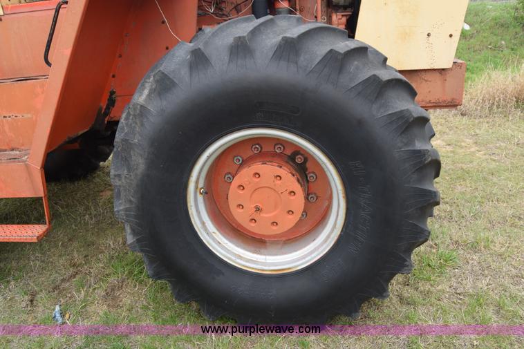 image for item E6363 Case 1470 4WD tractor